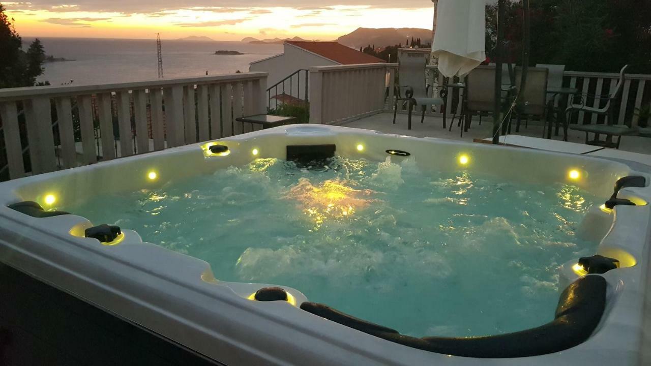 Sunset Villa 察夫塔特 外观 照片